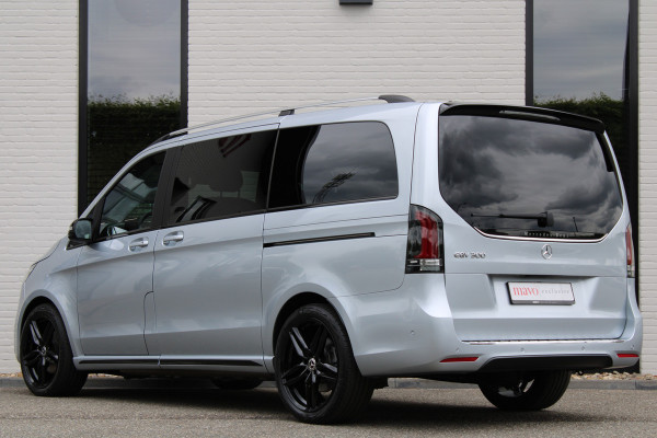 Mercedes-Benz Eqv 300 L2 / AMG / Luchtvering / 7-Persoons / Black Edition / Vol Opties / NIEUWSTAAT