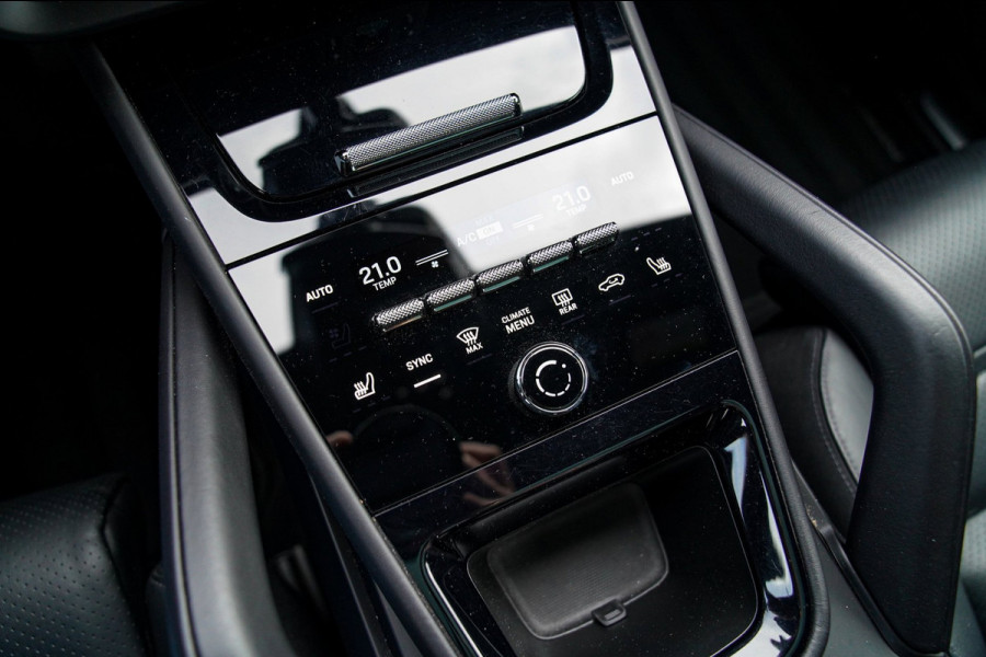 Porsche Cayenne 3.0 E-Hybrid | NIEUW MODEL | BTW | BOSE | Trekhaak | Panorama | Sport uitlaat | Camera | Matrix | Luchtvering |