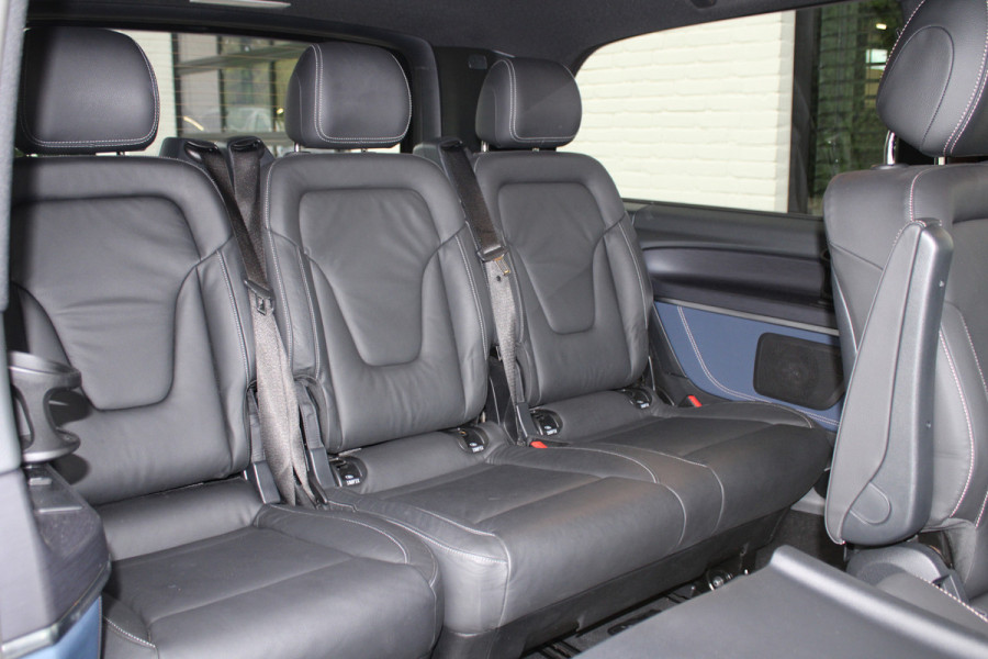 Mercedes-Benz Eqv 300 L2 / AMG / Luchtvering / 7-Persoons / Black Edition / 360 Camera / Vol Opties / NIEUWSTAAT
