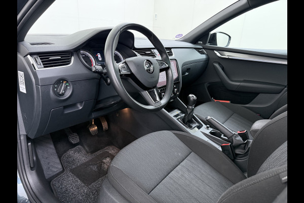 Škoda Octavia 1.5TSI 150PK Trekhaak Panoramadak Navi Ecc Apple Carplay Android Auto Greentech Business Edition Plus Stoelverwarming Cruise Control Isofix Lmv DAB 1e Eigenaar Origineel Nederlandse Auto
