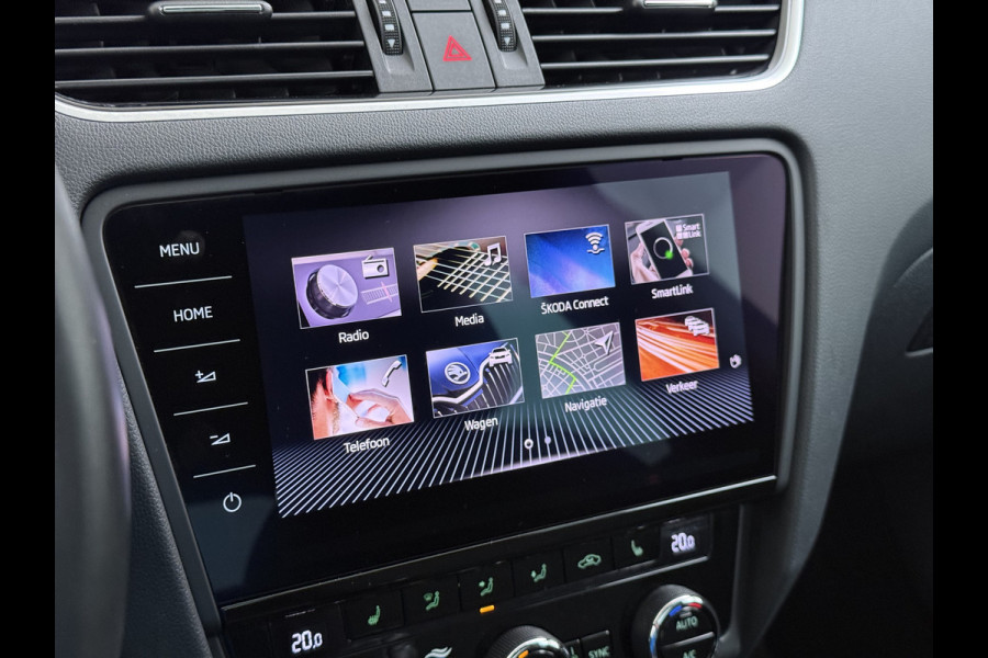 Škoda Octavia 1.5TSI 150PK Trekhaak Panoramadak Navi Ecc Apple Carplay Android Auto Greentech Business Edition Plus Stoelverwarming Cruise Control Isofix Lmv DAB 1e Eigenaar Origineel Nederlandse Auto