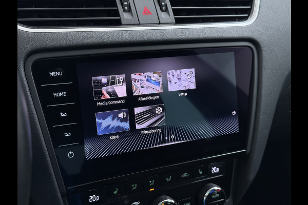 Škoda Octavia 1.5TSI 150PK Trekhaak Panoramadak Navi Ecc Apple Carplay Android Auto Greentech Business Edition Plus Stoelverwarming Cruise Control Isofix Lmv DAB 1e Eigenaar Origineel Nederlandse Auto