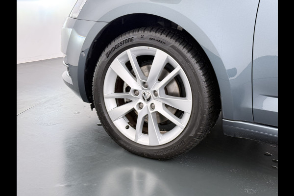 Škoda Octavia 1.5TSI 150PK Trekhaak Panoramadak Navi Ecc Apple Carplay Android Auto Greentech Business Edition Plus Stoelverwarming Cruise Control Isofix Lmv DAB 1e Eigenaar Origineel Nederlandse Auto