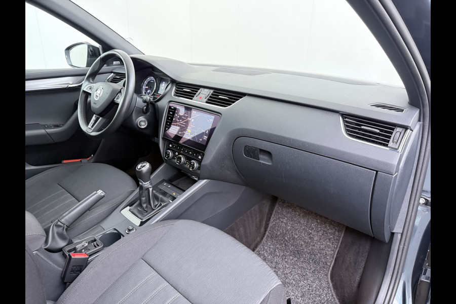 Škoda Octavia 1.5TSI 150PK Trekhaak Panoramadak Navi Ecc Apple Carplay Android Auto Greentech Business Edition Plus Stoelverwarming Cruise Control Isofix Lmv DAB 1e Eigenaar Origineel Nederlandse Auto
