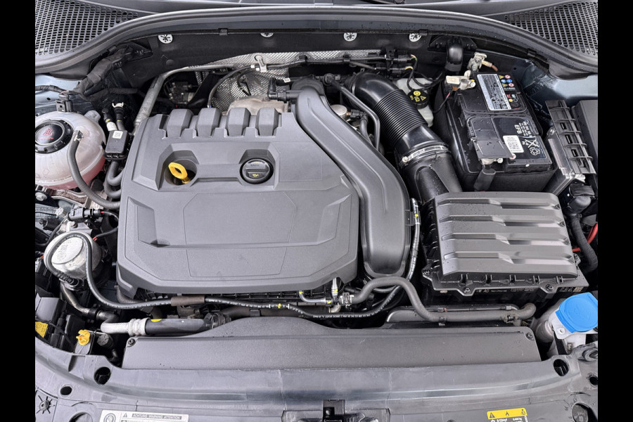 Škoda Octavia 1.5TSI 150PK Trekhaak Panoramadak Navi Ecc Apple Carplay Android Auto Greentech Business Edition Plus Stoelverwarming Cruise Control Isofix Lmv DAB 1e Eigenaar Origineel Nederlandse Auto