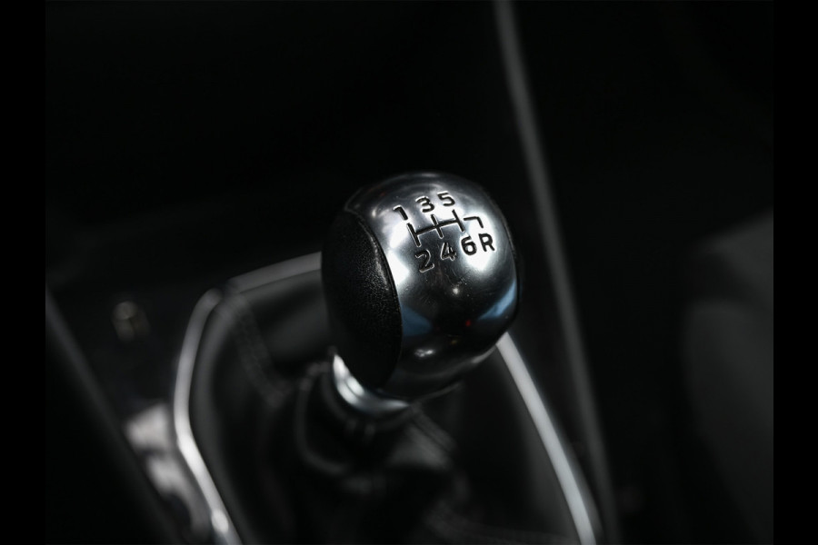 Ford Fiesta 1.0 EcoBoost ST-Line 126pk | Led | Cruise control | NL-Auto | Lees advertentie