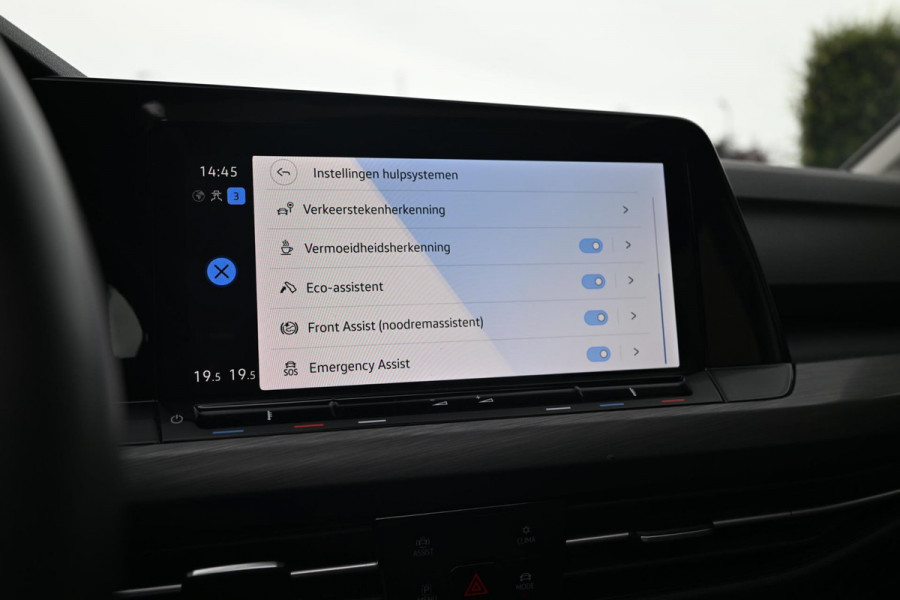 Volkswagen Golf 1.4 eHybrid 204 PK 1e Eig R-Line Pano Massage Adaptive 19''