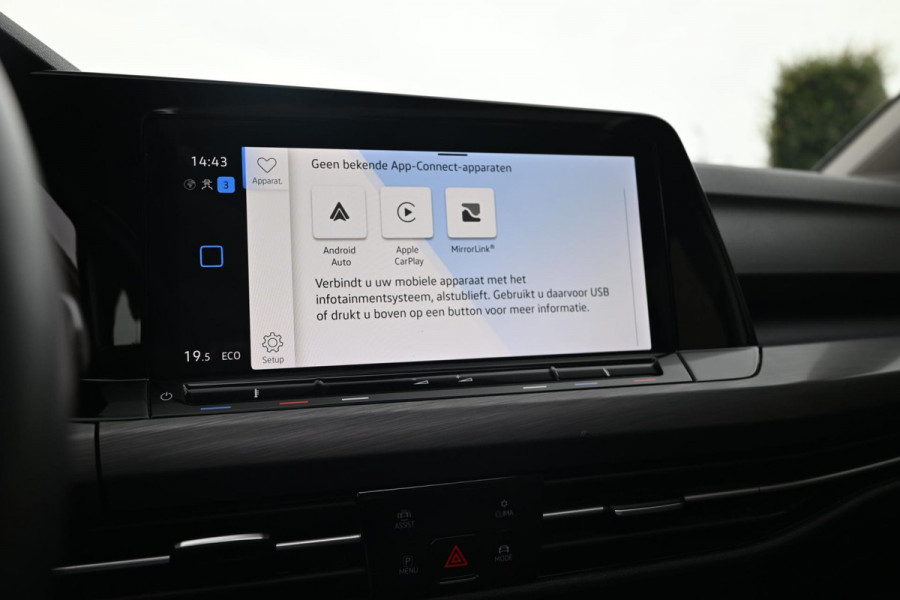 Volkswagen Golf 1.4 eHybrid 204 PK 1e Eig R-Line Pano Massage Adaptive 19''