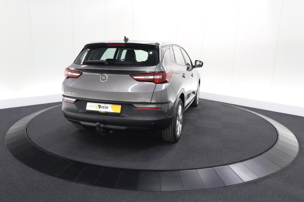 Opel Grandland X 1.6 Turbo Hybrid Business Edition | Trekhaak | Navigatie | Parkeersensoren | Apple Carplay | Climate Control