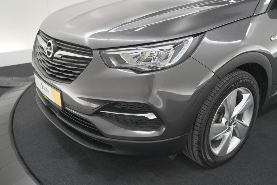 Opel Grandland X 1.6 Turbo Hybrid Business Edition | Trekhaak | Navigatie | Parkeersensoren | Apple Carplay | Climate Control