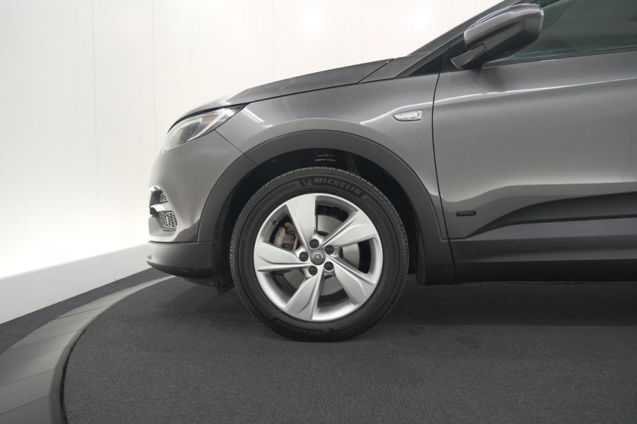 Opel Grandland X 1.6 Turbo Hybrid Business Edition | Trekhaak | Navigatie | Parkeersensoren | Apple Carplay | Climate Control