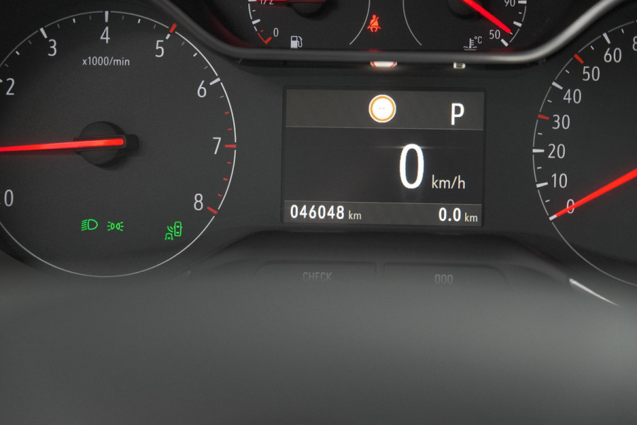 Opel Grandland X 130 Turbo AT8 Business Elegance | Trekhaak | Elektrische Kofferklep | Camera | Apple Carplay