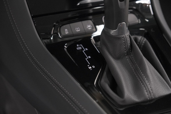 Opel Grandland X 130 Turbo AT8 Business Elegance | Trekhaak | Elektrische Kofferklep | Camera | Apple Carplay