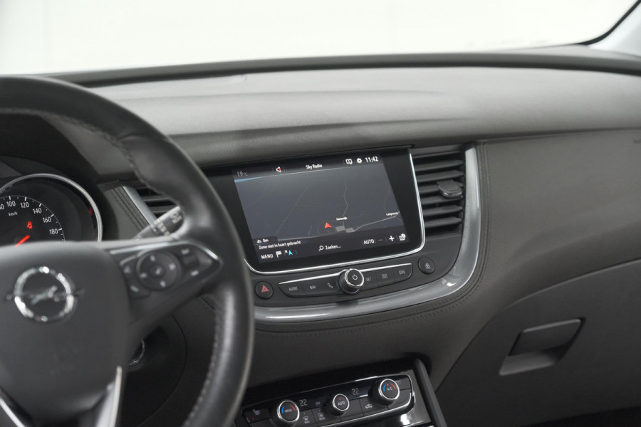 Opel Grandland X 130 Turbo AT8 Business Elegance | Trekhaak | Elektrische Kofferklep | Camera | Apple Carplay