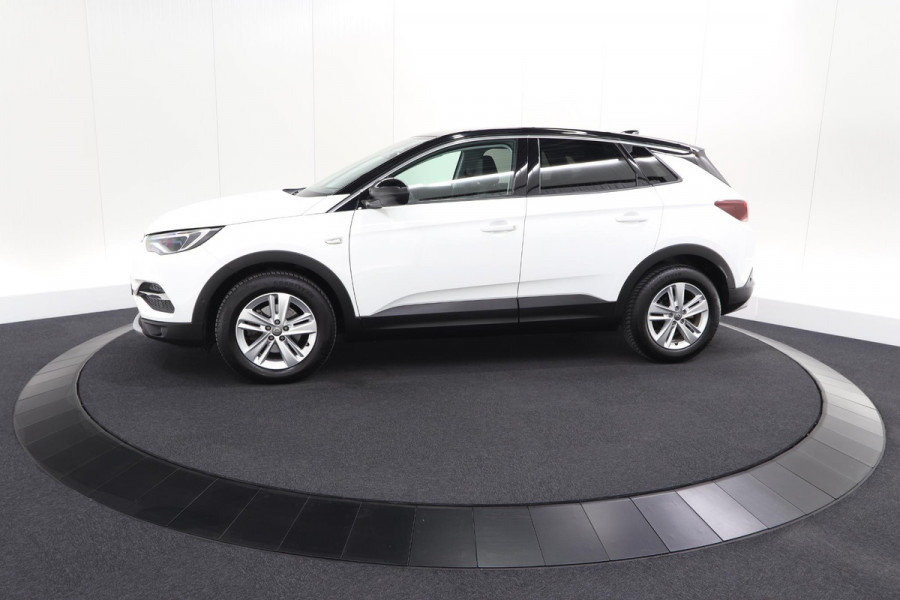 Opel Grandland X 130 Turbo AT8 Business Elegance | Trekhaak | Elektrische Kofferklep | Camera | Apple Carplay
