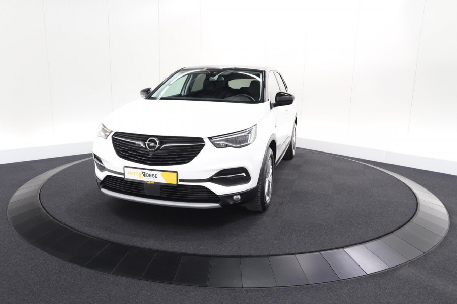 Opel Grandland X 130 Turbo AT8 Business Elegance | Trekhaak | Elektrische Kofferklep | Camera | Apple Carplay