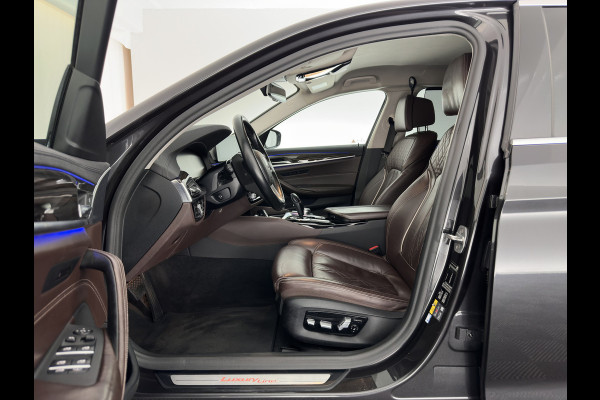 BMW 5 Serie 530e iPerformance eDrive Edition (Plug-In) (INCL-BTW) Aut. *LEATHER | FULL-LED | SOFTCLOSE | TOPVIEW | MEMORY-PACK | DIGI-COCKPIT | NAVI-FULLMAP | HEATED-COMFORTSEATS | HEAD-UP | PRIVACY-GLASS | ECC | PDC | 18''ALU*
