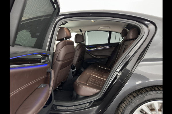 BMW 5 Serie 530e iPerformance eDrive Edition (Plug-In) (INCL-BTW) Aut. *LEATHER | FULL-LED | SOFTCLOSE | TOPVIEW | MEMORY-PACK | DIGI-COCKPIT | NAVI-FULLMAP | HEATED-COMFORTSEATS | HEAD-UP | PRIVACY-GLASS | ECC | PDC | 18''ALU*