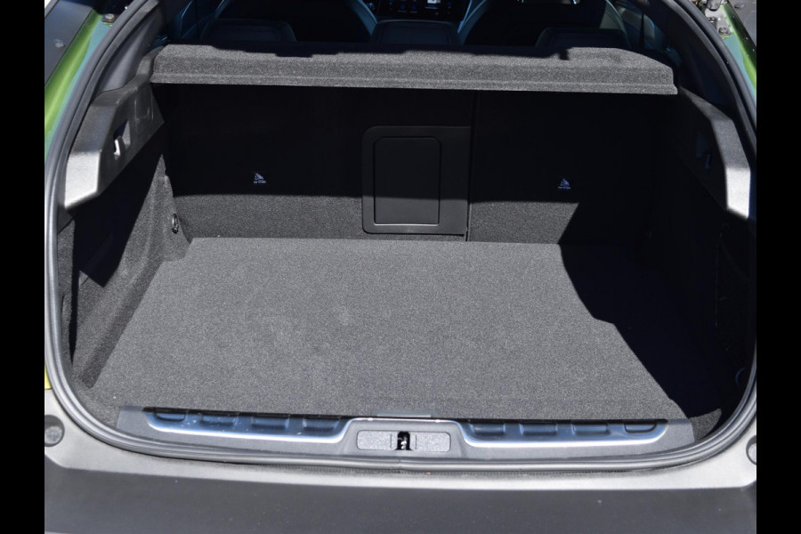 Peugeot e-408 GT Exclusive 58 kWh | PANORAMADAK | ELEKTRISCHE ACHTERKLEP | AGR STOEL | 19" L.M.V. | NIEUWE TYPE!