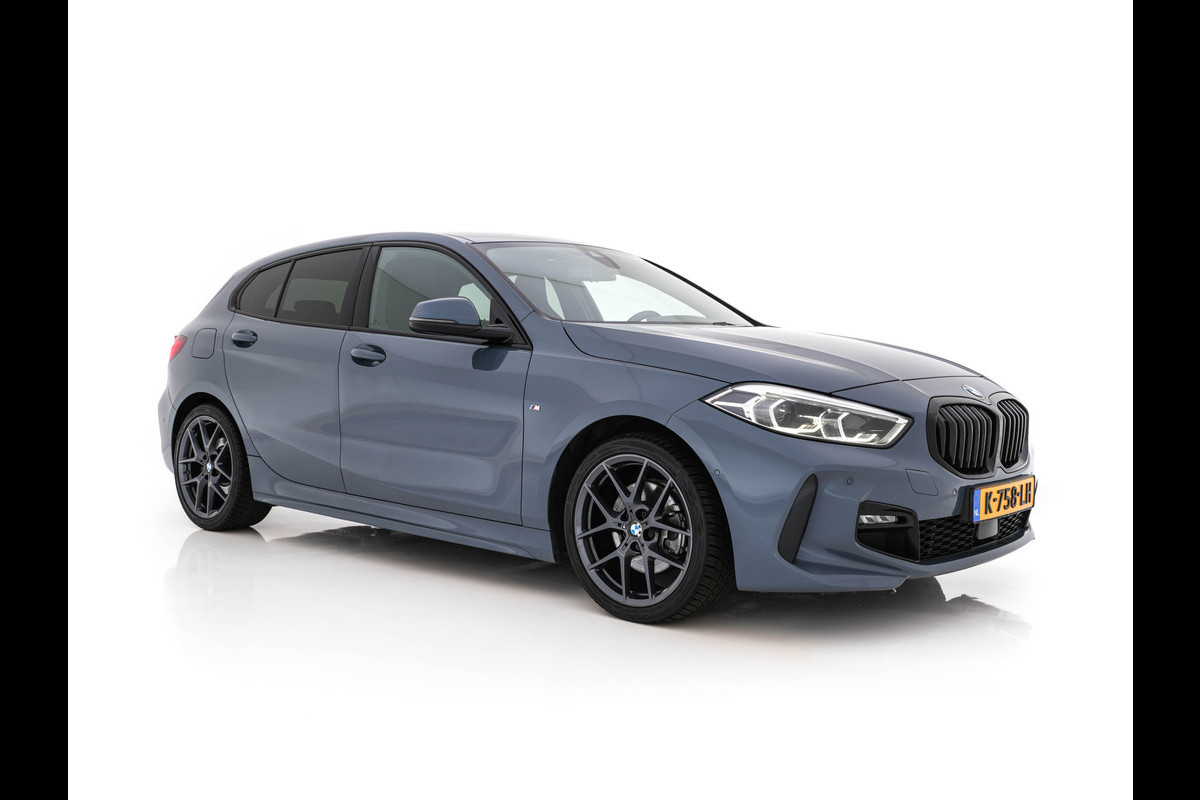 BMW 1-serie 118i M-Sportpack Executive Edition (INCL-BTW) *M-SPORT-CUPSEATS | FULL-LED | DIGI-COCKPIT | HIFI-SOUND | CAMERA | NAVI-FULLMAP | AMBIENTLIGHT | PRIVACY-GLASS | ECC | CARBON-INLAY | PDC | CRUISE | 18''ALU*