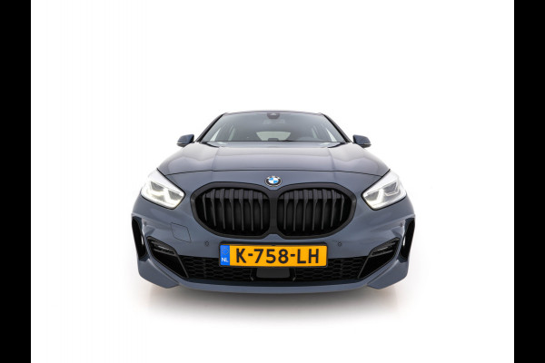 BMW 1-serie 118i M-Sportpack Executive Edition (INCL-BTW) *M-SPORT-CUPSEATS | FULL-LED | DIGI-COCKPIT | HIFI-SOUND | CAMERA | NAVI-FULLMAP | AMBIENTLIGHT | PRIVACY-GLASS | ECC | CARBON-INLAY | PDC | CRUISE | 18''ALU*