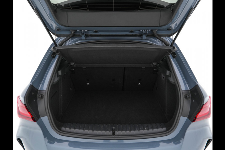 BMW 1-serie 118i M-Sportpack Executive Edition (INCL-BTW) *M-SPORT-CUPSEATS | FULL-LED | DIGI-COCKPIT | HIFI-SOUND | CAMERA | NAVI-FULLMAP | AMBIENTLIGHT | PRIVACY-GLASS | ECC | CARBON-INLAY | PDC | CRUISE | 18''ALU*