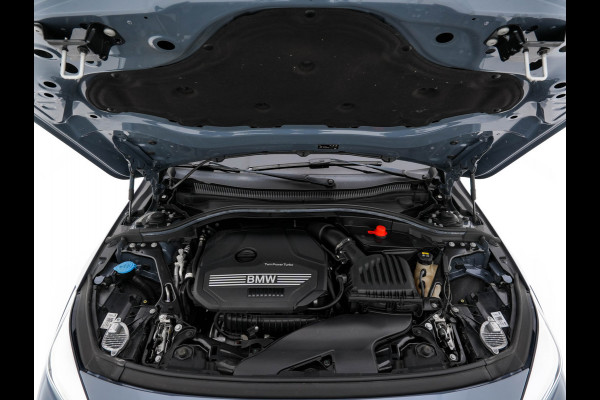 BMW 1-serie 118i M-Sportpack Executive Edition (INCL-BTW) *M-SPORT-CUPSEATS | FULL-LED | DIGI-COCKPIT | HIFI-SOUND | CAMERA | NAVI-FULLMAP | AMBIENTLIGHT | PRIVACY-GLASS | ECC | CARBON-INLAY | PDC | CRUISE | 18''ALU*