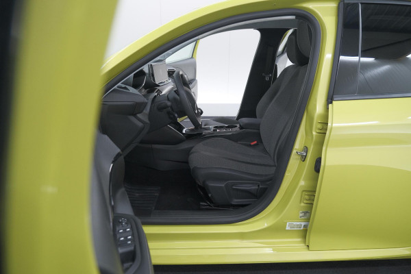 Peugeot 208 PureTech 100 Allure | Apple Carplay | Parkeersensoren | Climate Control