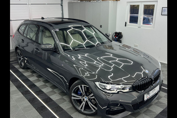 BMW 3 Serie Touring 330i xDrive M-SPORT ** LED, BEIGE LEDER, PANORAMA, NAVI+, ACC, 19-INCH LMV ** 1e EIG - slechts 55.887km. ** ** INFORMEER OOK NAAR ONZE AANTREKKELIJKE FINANCIAL-LEASE TARIEVEN **