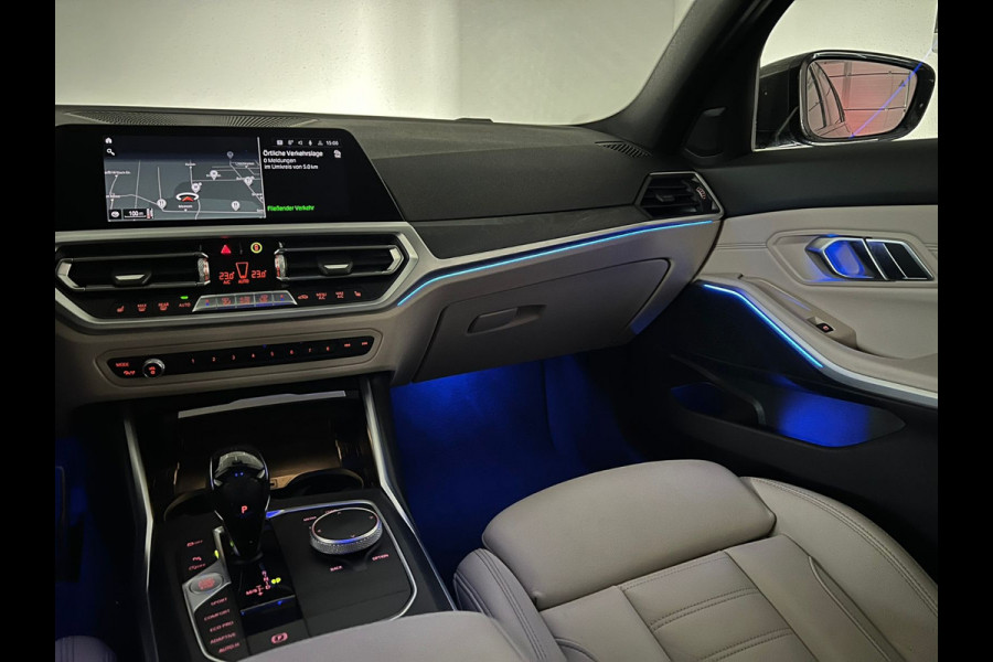BMW 3 Serie Touring 330i xDrive M-SPORT ** LED, BEIGE LEDER, PANORAMA, NAVI+, ACC, 19-INCH LMV ** 1e EIG - slechts 55.887km. ** ** INFORMEER OOK NAAR ONZE AANTREKKELIJKE FINANCIAL-LEASE TARIEVEN **