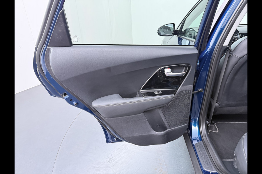 Kia Niro 1.6 GDi Hybrid Style Edition - Adaptief Cruise Control - Climate Control - Navigatie - Apple/Android Carplay - Virena Zekerheidspakket €895