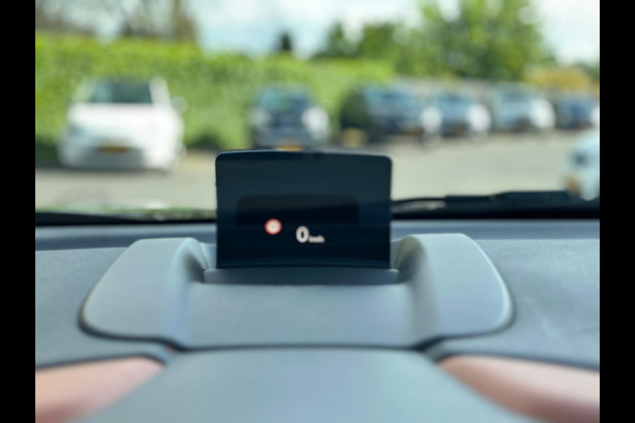 Citroën C3 Aircross 1.2 S&S Shine Automaat, Camera, CarPlay, Cruise, Trekhaak, Head-Up, PDC