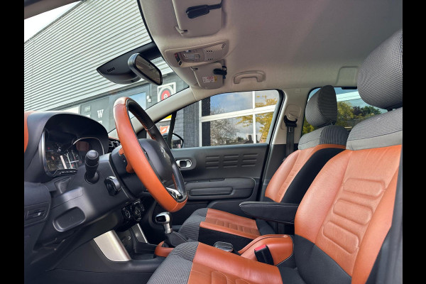 Citroën C3 Aircross 1.2 S&S Shine Automaat, Camera, CarPlay, Cruise, Trekhaak, Head-Up, PDC
