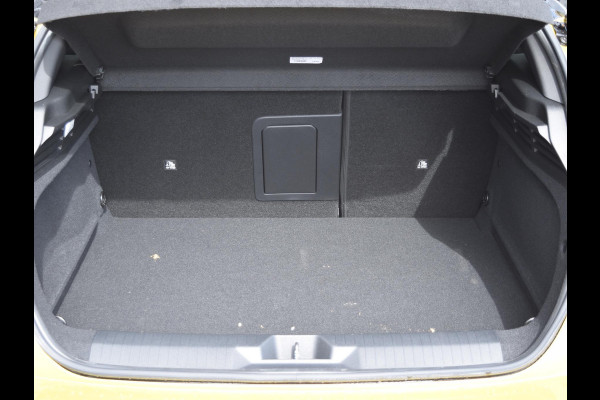 Opel Astra Electric 58 kWh Ultimate | Schuif / kanteldak | Alcantara bekleding | LED Intellilux verlichting | Parkeersensoren met camera |