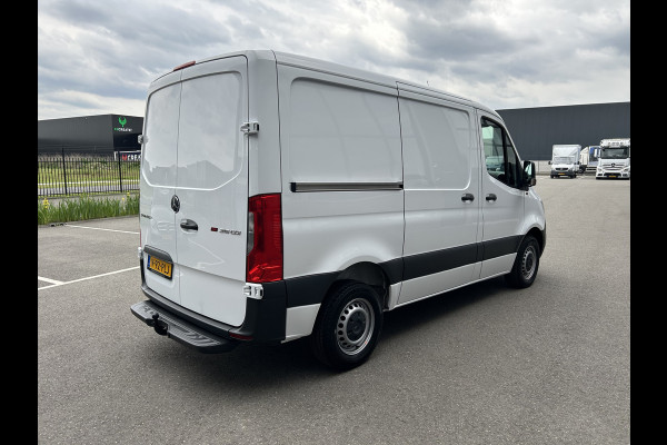 Mercedes-Benz Sprinter 215 CDI L1 H1 / Trekhaak / Cruise control / Airco / 270 Graden achterdeuren