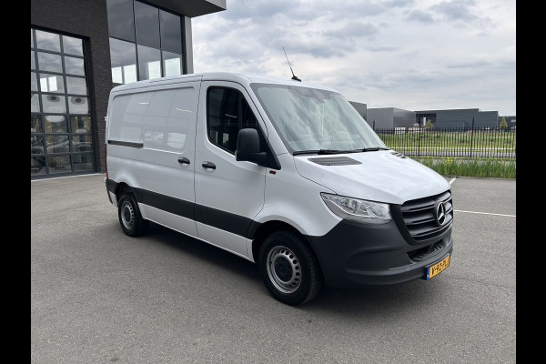 Mercedes-Benz Sprinter 215 CDI L1 H1 / Trekhaak / Cruise control / Airco / 270 Graden achterdeuren