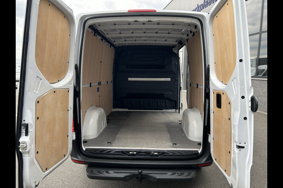 Mercedes-Benz Sprinter 215 CDI L1 H1 / Trekhaak / Cruise control / Airco / 270 Graden achterdeuren