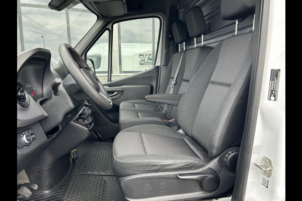 Mercedes-Benz Sprinter 215 CDI L1 H1 / Trekhaak / Cruise control / Airco / 270 Graden achterdeuren