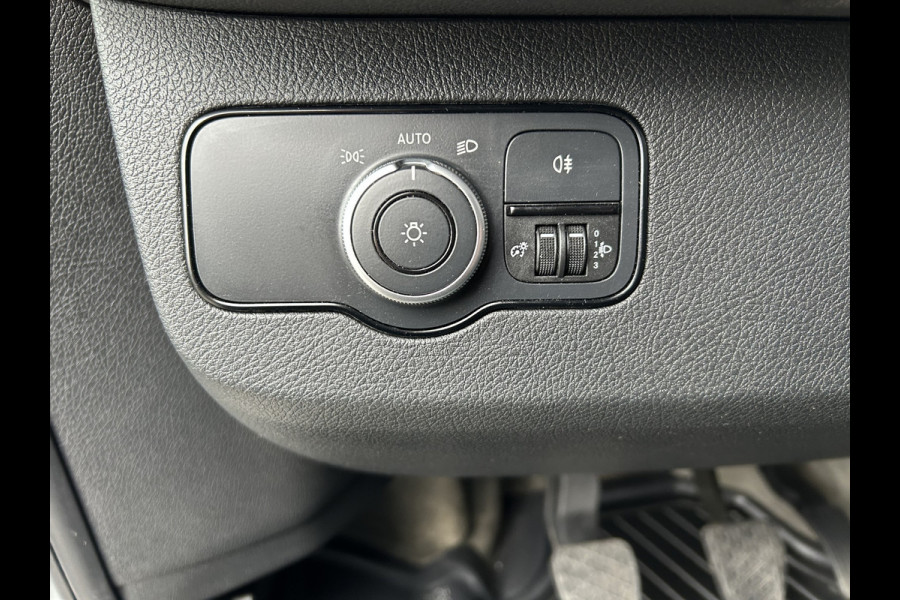 Mercedes-Benz Sprinter 215 CDI L1 H1 / Trekhaak / Cruise control / Airco / 270 Graden achterdeuren