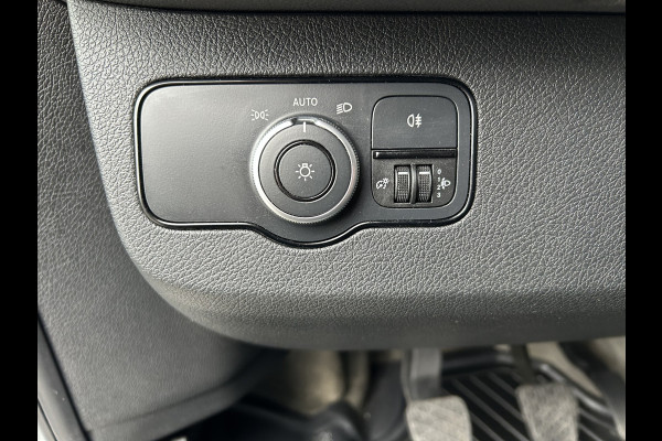 Mercedes-Benz Sprinter 215 CDI L1 H1 / Trekhaak / Cruise control / Airco / 270 Graden achterdeuren
