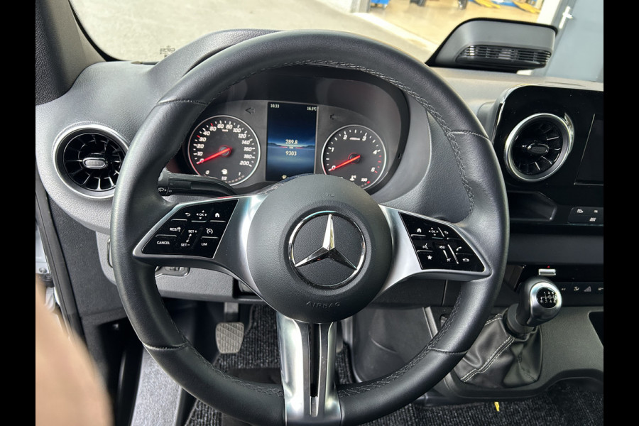 Mercedes-Benz Sprinter 315 CDI L2 H2 RWD Pro MBUX / Trekhaak / Camera / Cruise control / Airco / 270 Graden achterdeuren