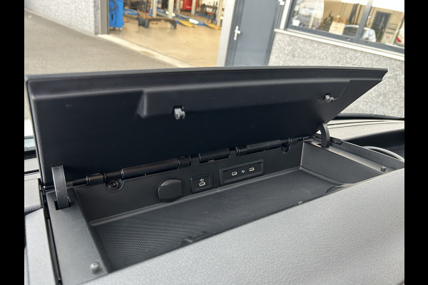 Mercedes-Benz Sprinter 315 CDI L2 H2 RWD Pro MBUX / Trekhaak / Camera / Cruise control / Airco / 270 Graden achterdeuren