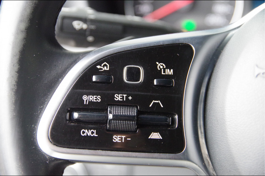 Mercedes-Benz Sprinter 319 3.0 CDI V6 L2H1 AUT. LED, TREKHAAK, 360 CAMERA, ADAPT. CRUISE, MBUX 10'', STOELVERWARMING, STANDKACHEL, NAVI, CLIMA, PARKEER