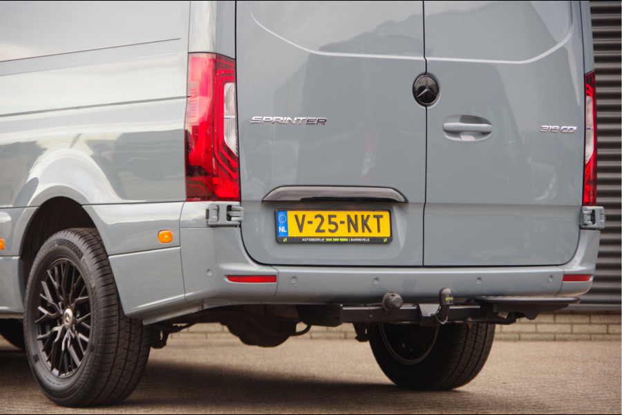 Mercedes-Benz Sprinter 319 3.0 CDI V6 L2H1 AUT. LED, TREKHAAK, 360 CAMERA, ADAPT. CRUISE, MBUX 10'', STOELVERWARMING, STANDKACHEL, NAVI, CLIMA, PARKEER