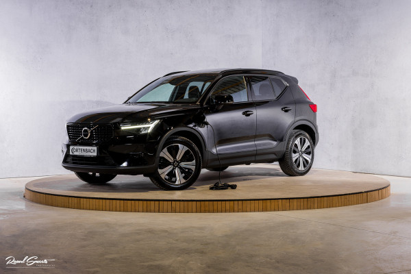 Volvo XC40 1.5 T5 Plug-in hybrid Ultimate Dark | Panorama dak | Adaptieve cruise | Harman Kardon | Blis | Memory |