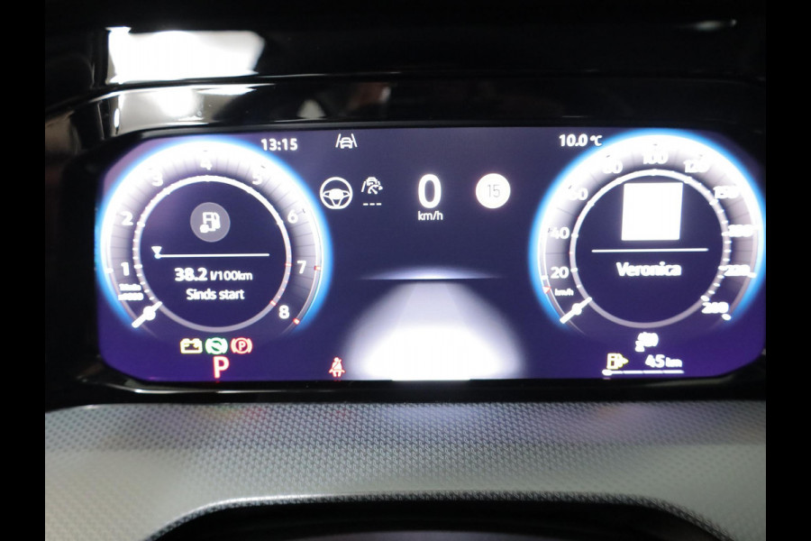 Volkswagen Golf 1.5 eTSI Life Edition GOAL 116 pk Automaat (DSG) | Verlengde garantie | Navigatie | Panoramadak | Parkeersensoren | Autom. airco (3 zones) | Stoelverwarming |