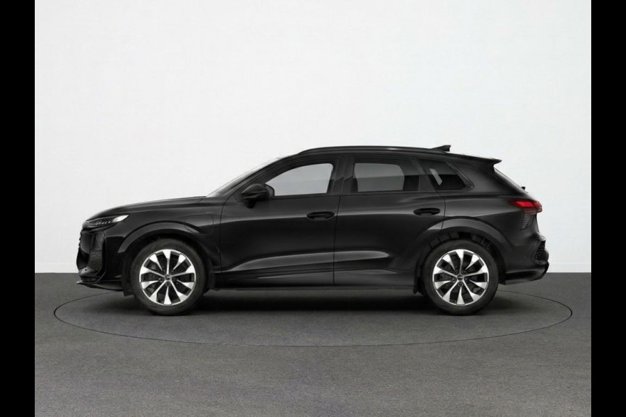 Audi Q3 S edition e-hybrid 272 pk | Techniekpakket plus | Optiekpakket zwart-glanzend | Privacy glas |