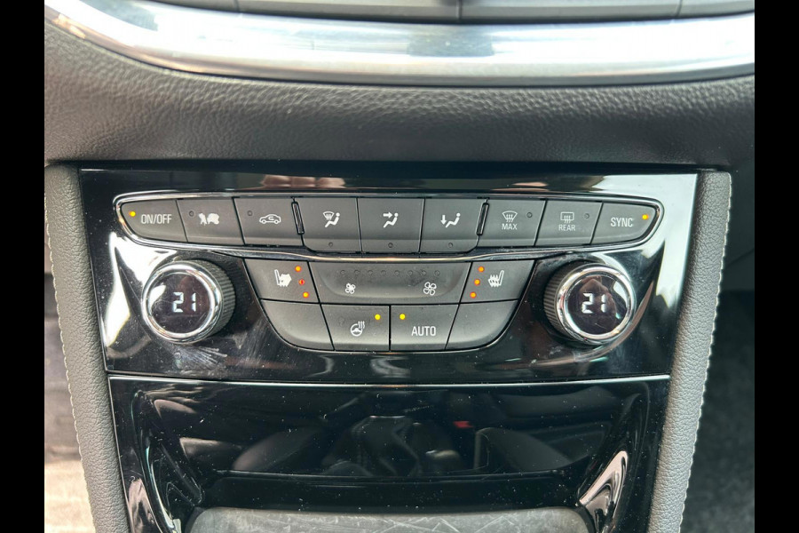 Opel Astra Sports Tourer 1.4 Innovation | TREKHAAK | BLUETOOTH | LEDER | STOEL/STUURVERWARMING | CC | PDC | APK T/M 30-4-2027