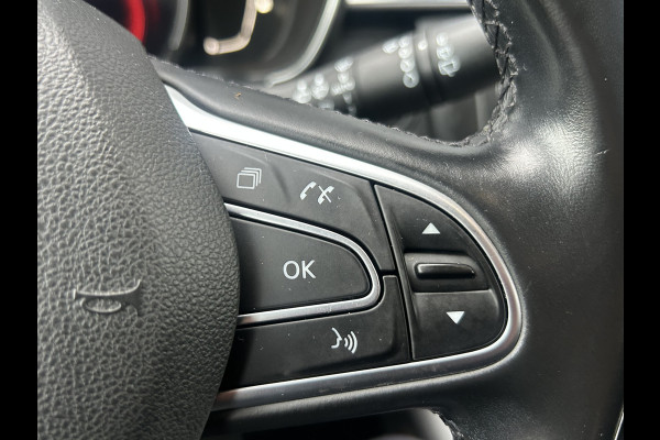 Renault Kadjar BWJ 2018 | 1.2TCe 131PK Bose | TREKHAAK | 19'' LMV | CARPLAY | CAMERA A | CLIMA | NAVI | LEDER/STOF |