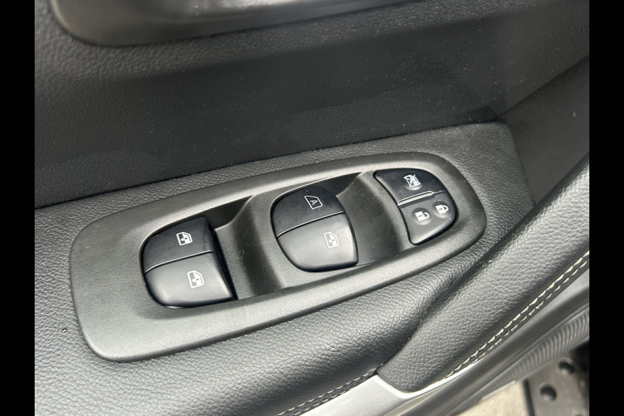 Renault Kadjar BWJ 2018 | 1.2TCe 131PK Bose | TREKHAAK | 19'' LMV | CARPLAY | CAMERA A | CLIMA | NAVI | LEDER/STOF |
